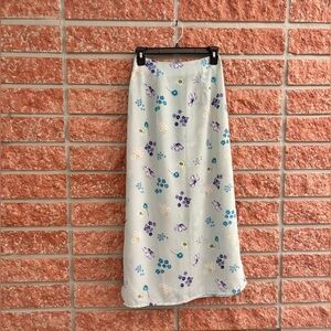 Mirrors Floral skirt